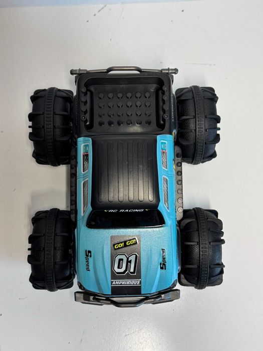 Auto rc amfibia zdalniesterowany 4x4 sivqike bg028 gesty led 2 baterie