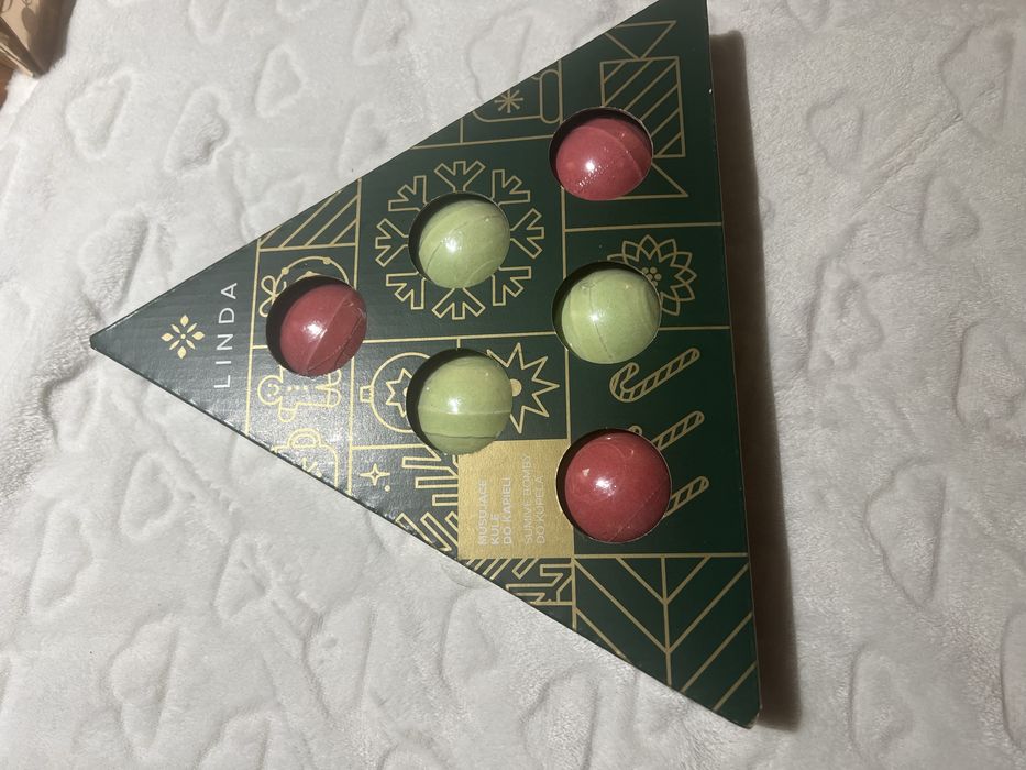 Kule do kąpieli w świątecznym opakowaniu