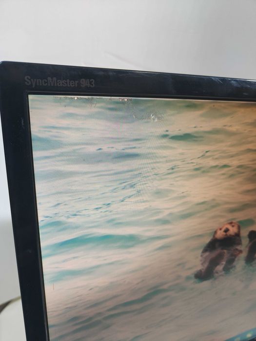 Monitor Samsung SyncMaster 943NWX, de 19''