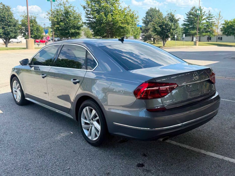 Volkswagen Passat      2018