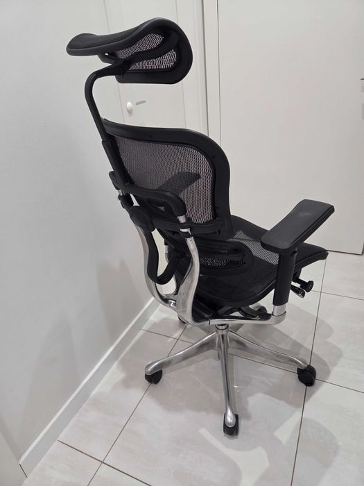 Fotel biurowy ergonomiczny Ergomax Ergohuman