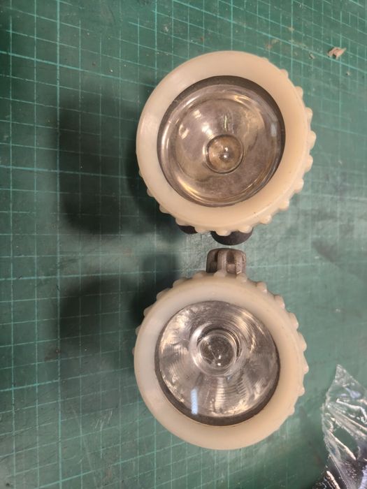 Lampy górnicze nahełmne
