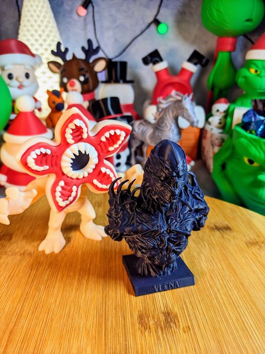 STRANGER THINGS 3D-стенд Kinder Joy Дивні Дива