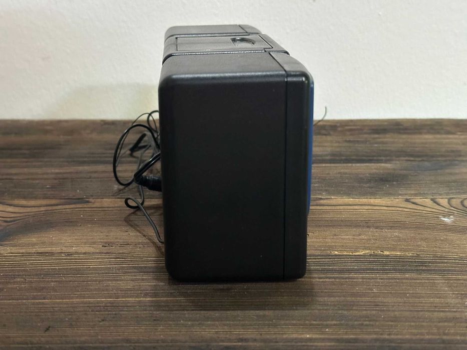Mini radio / wieża retro na baterie - 23 cm długość