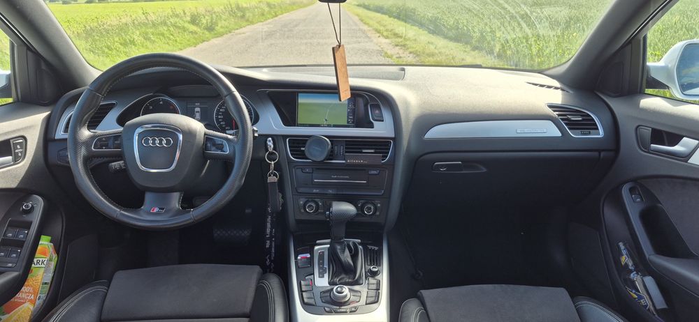 Audi a4b8  3.0tdi sline !
