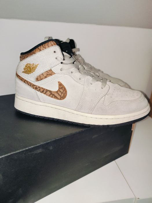 Nike Jordan 1 Mid SE 37, 5