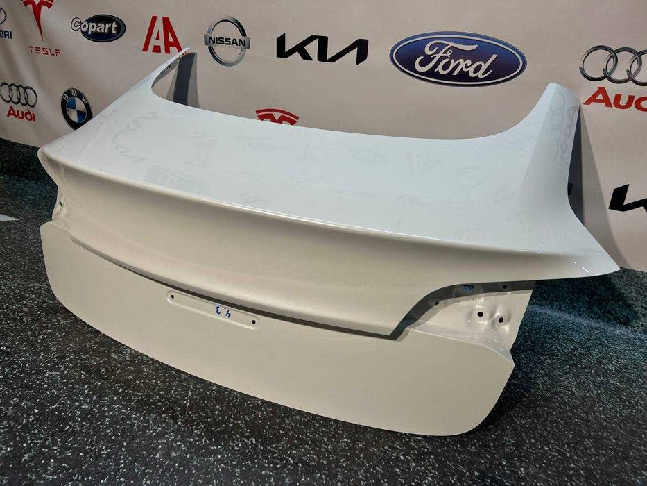Кришка багажника Ляда Tesla Model 3 рестайлінг 2020-2023 1601460-ЕС
