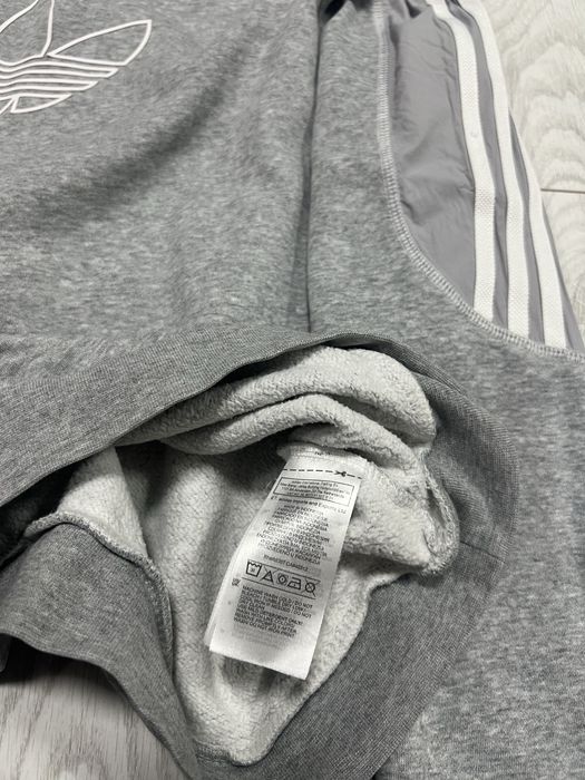 Оригінальна кофта адідас