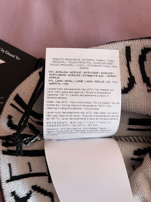 Wyprzedaż czapka męska Versace Jeans Couture.