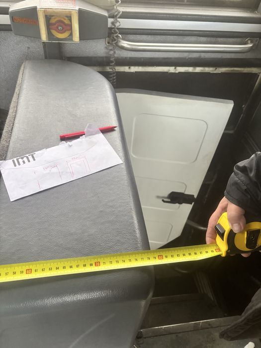 Vendo casa de banho portatil de um autocarro