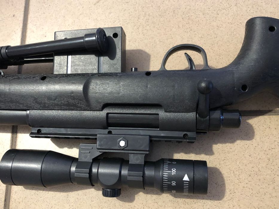 Снайперська гвинтівка 81 см з оптичним прицілом та сошками