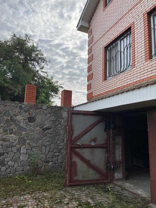 Продаж гарного видового будинку с. Лящівка