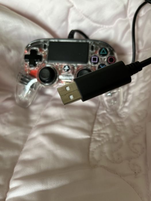 Vendo Comando ps4 com fio