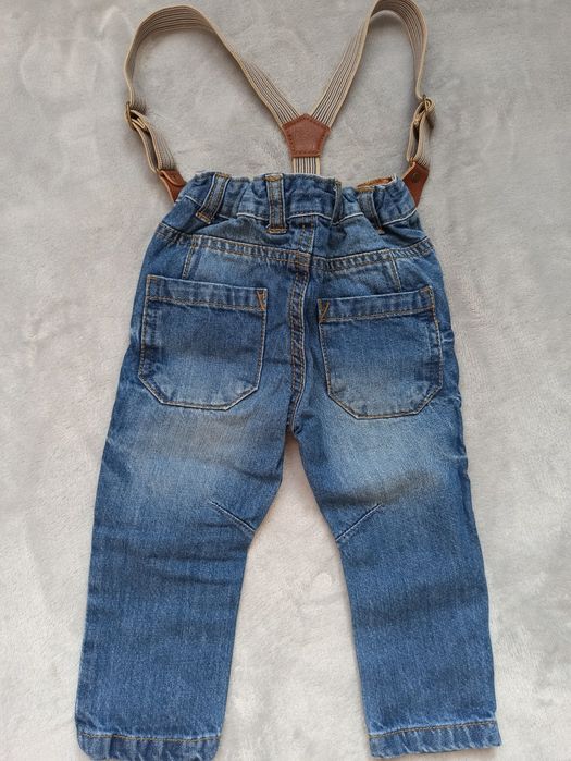 Spodnie jeansowe na szelki