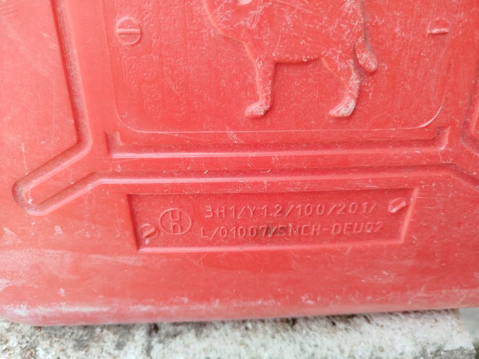 Bidão  de  gasolina  20  litros