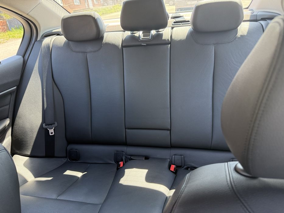 Bmw 328d f30 109 тыс. км  Harman Kardon  ИДЕАЛ
