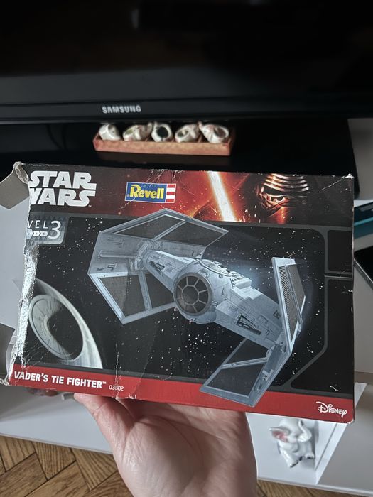Збірна модель Revell Зоряний СІД-винищувач Дарта Вейдера рівень 3
