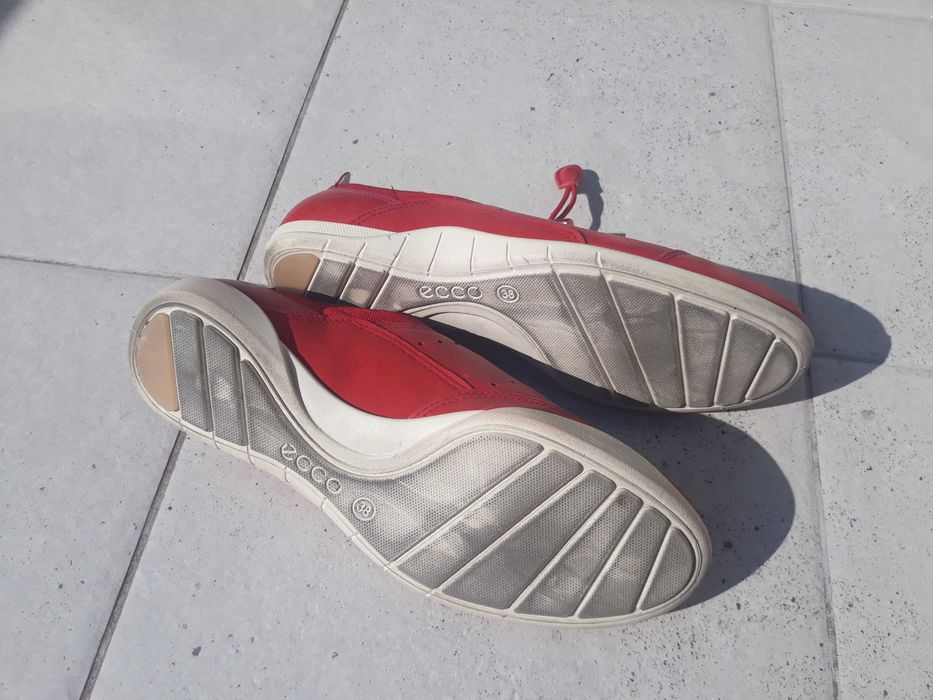 Buty Ecco wsuwane