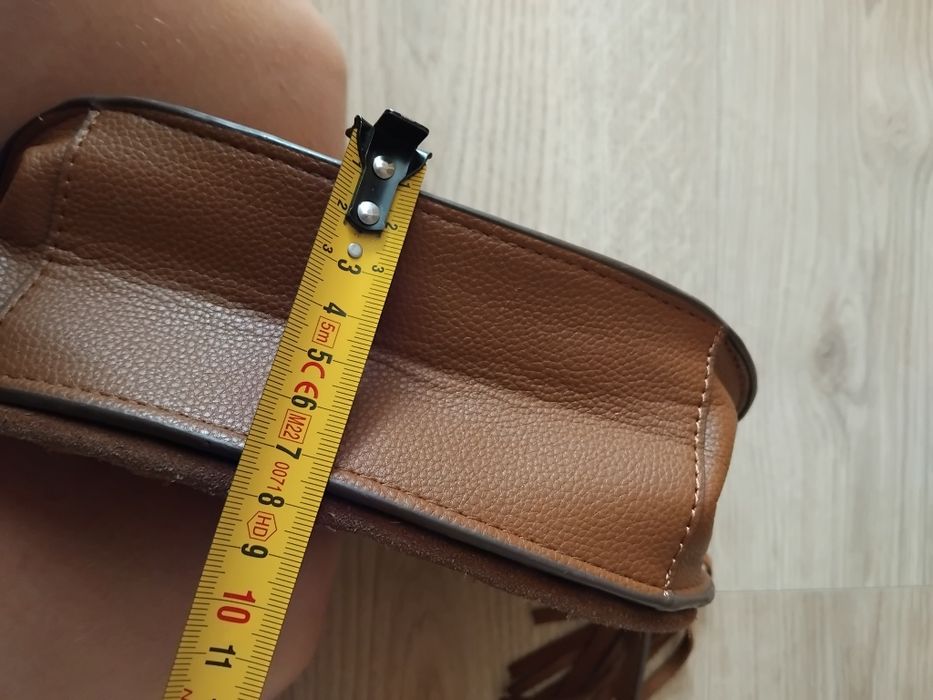 Torebka Mango brazowa skórzana fredzle boho listonoszka na ramię