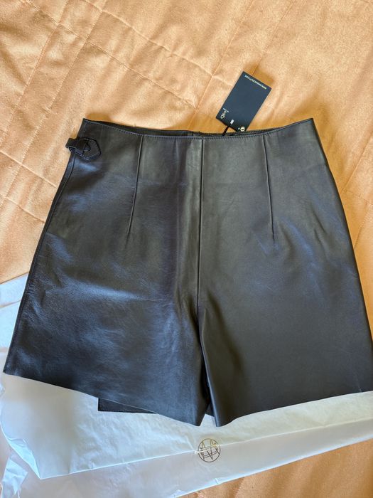 Кожаная юбка-шорты Massimo Dutti