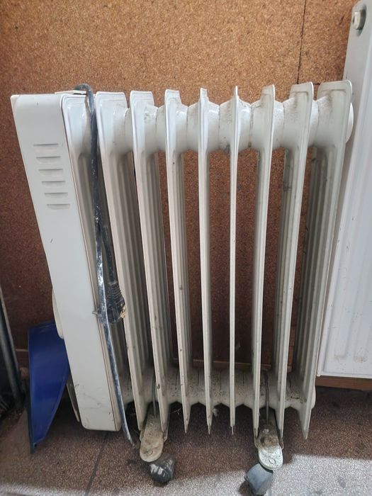 Kaloryfer biały żebrowy