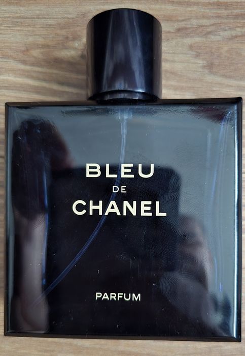 Puste flakony po markowych perfumach