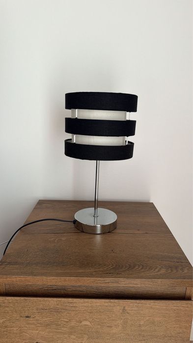 Candeeiro de teto + 2 candeeiros de mesa de cabeceira