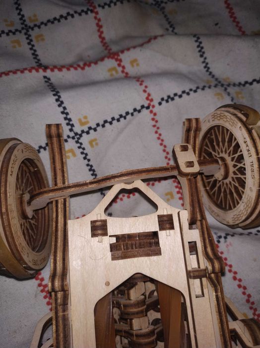 ugears машина спорткар пошкоджена хлам