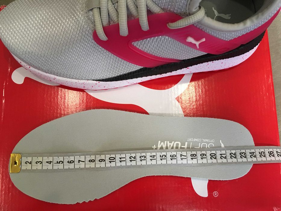 Кросівки PUMA ОРИГІНАЛ із USA розмір 37,5-38 устілка 23,5 см