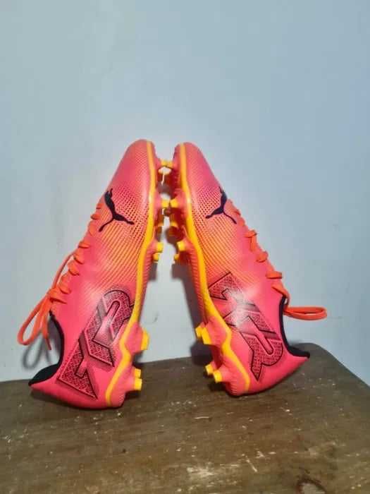 Puma Future 7 PLAY korki piłkarskie r. 41 prawie nowe