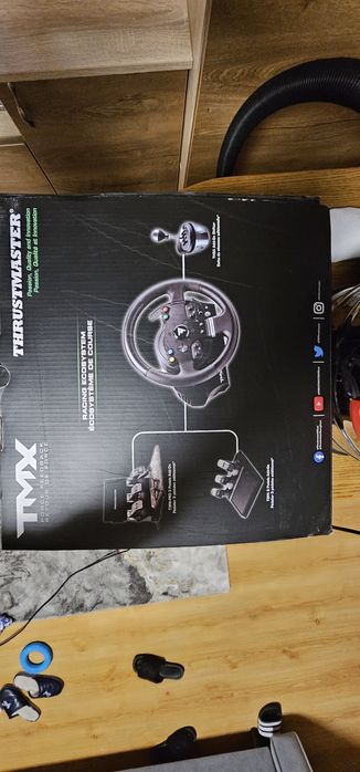 XBOX KIEROWNICA THRUSTMASTER TMX force feedback z pedałami