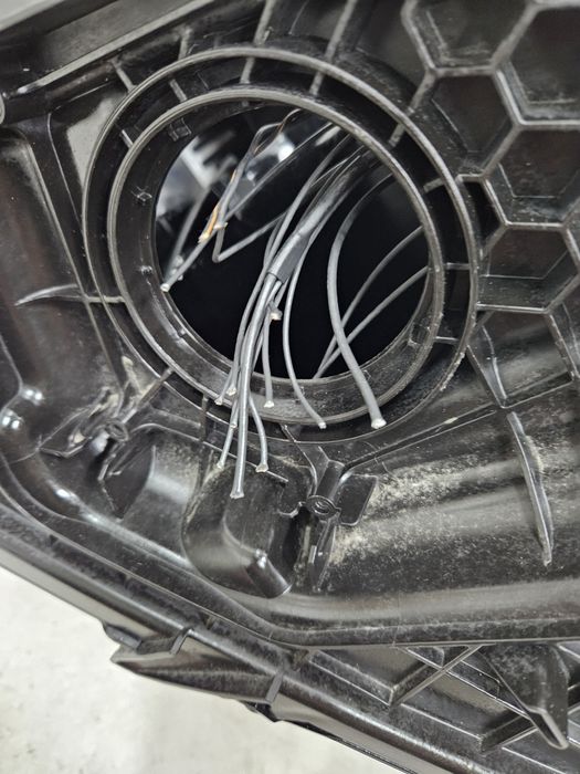 Lampa przód prawa Audi Q3 83A lift full led