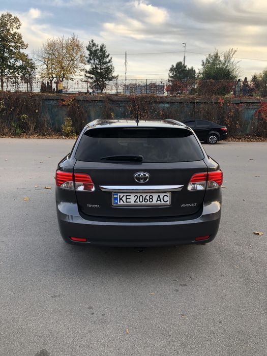 Toyota Avensis 15г