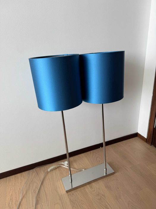 Candeeiro com abajur duplo azul (Interdesign)