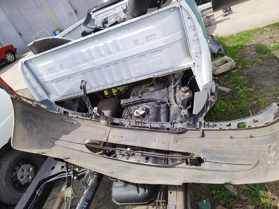 Передний бампер вито 639 ( vito 639 )