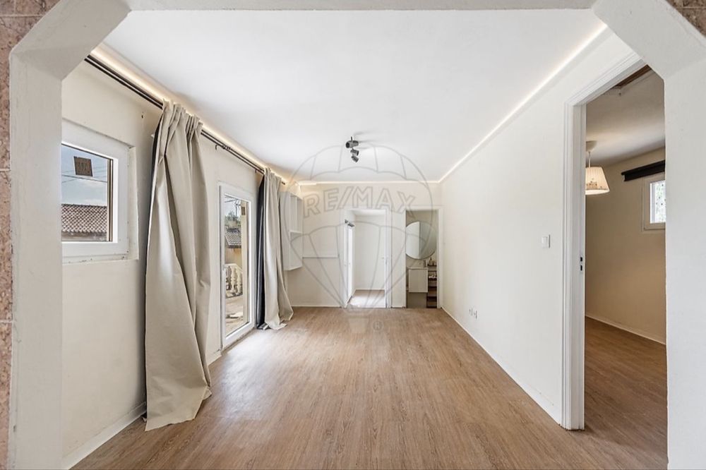 Moradia T2 Amares vende-se