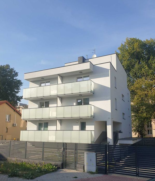 Kawalerka w nowym budynku w spokojnej okolicy blisko Ronda Wiatraczna
