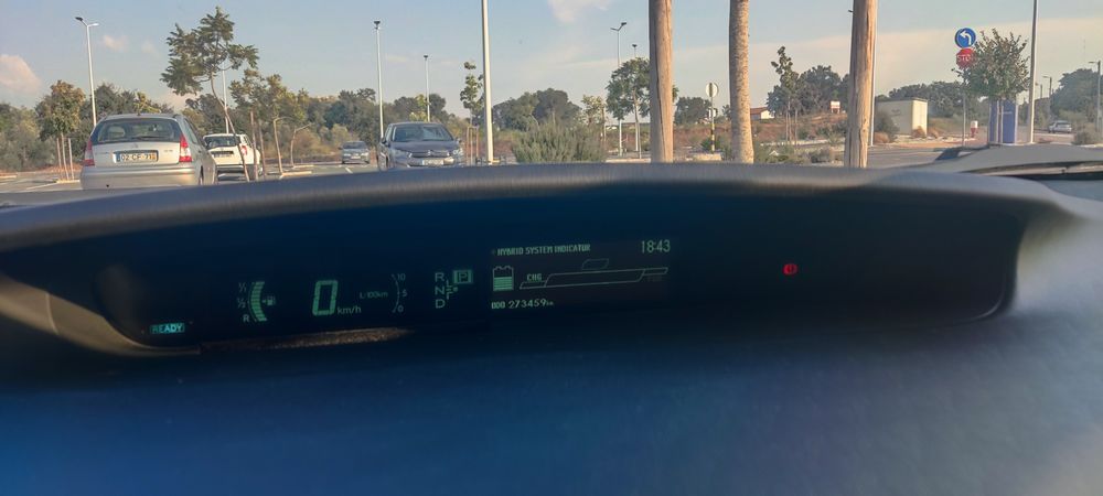 Toyota prius 3G 2011 c/android auto