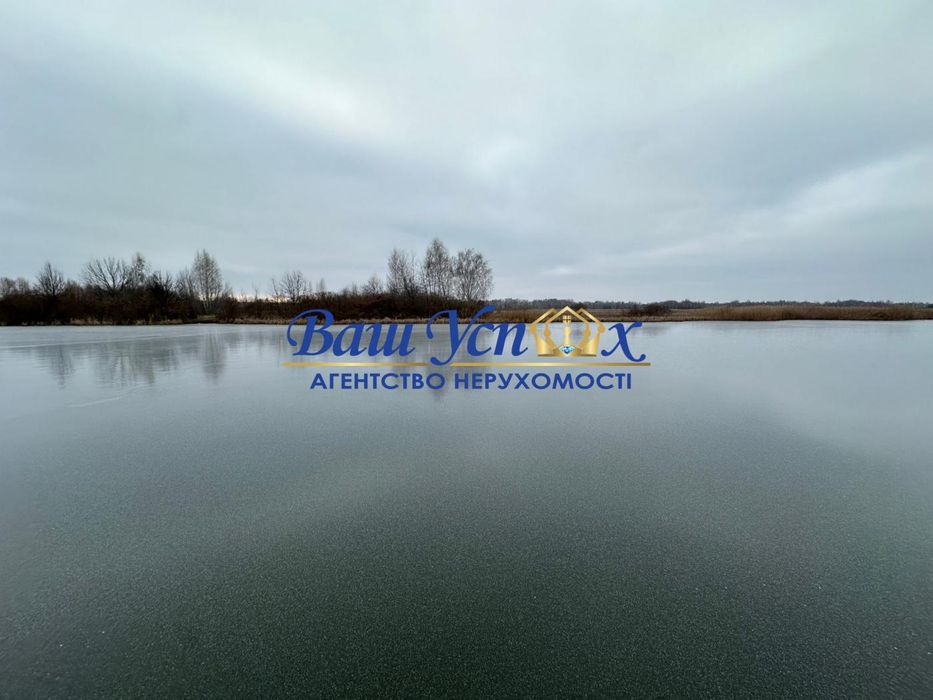 Продаж дома с выходом на реку Конча-Заспа ,дамба . село Козин