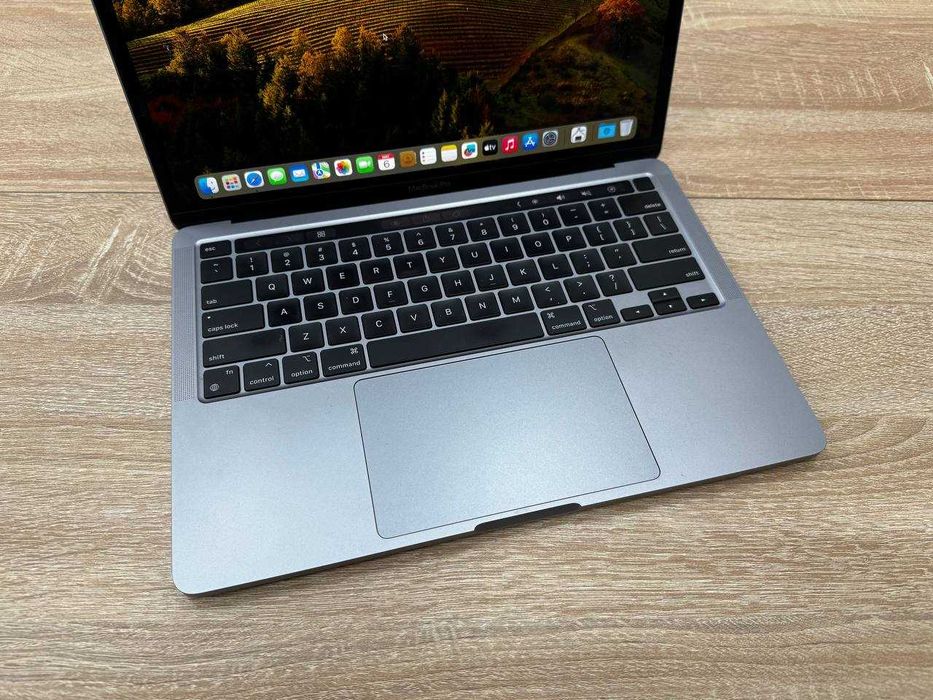 Ноутбук Apple MacBook Pro 13 M1 256ssd Як Новий