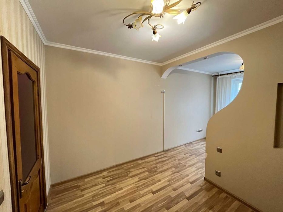 гарна 1к на озерній ,мінімальне оф