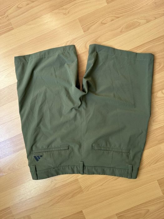 Шорти Adidas M розмір