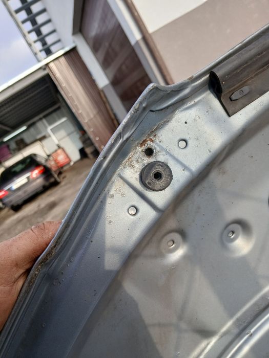 Maska Audi a4 b8 2010r lx7v