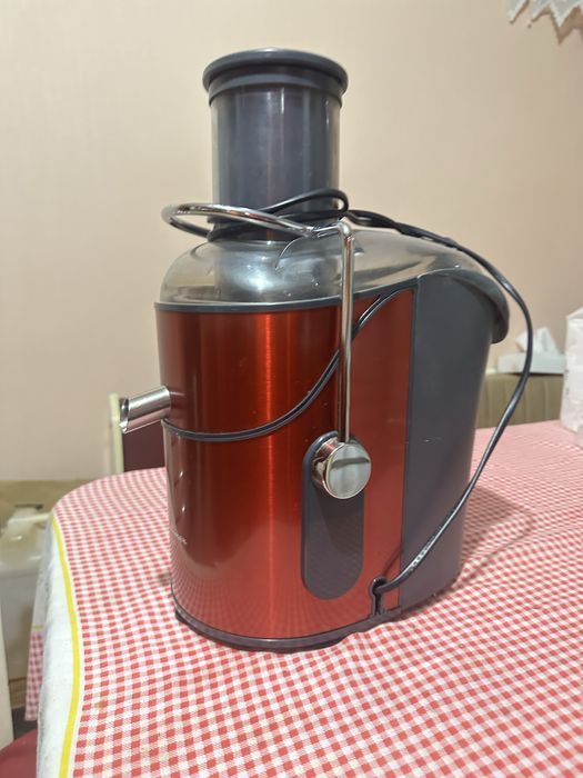 Соковижималка (соковичавниця) MOULINEX