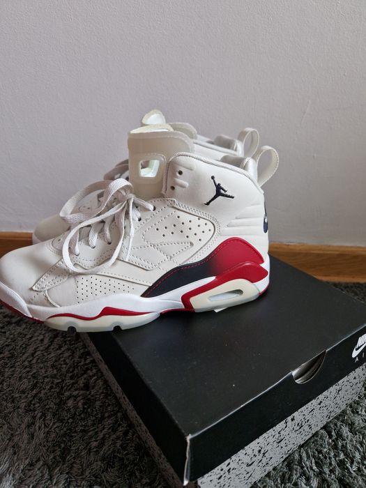 Dziecięce buty firmy NIKE JORDAN MVP roz 36,5 idealne na jesień