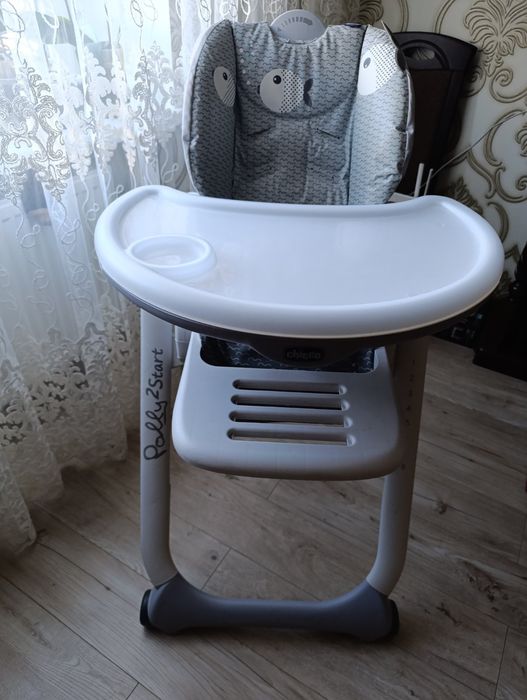 Продам стільчик для годування Chicco polly 2 start