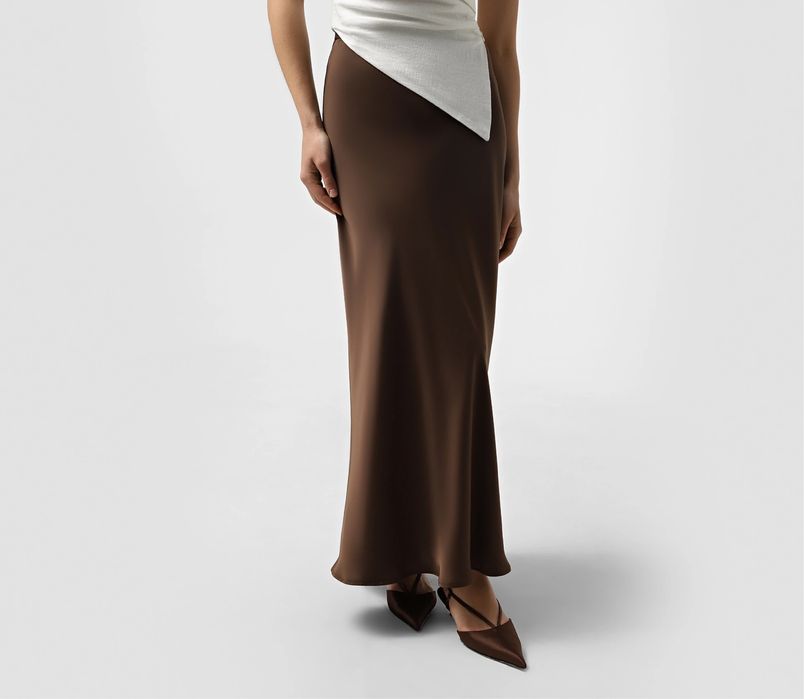 Cпідниця , Cher 17