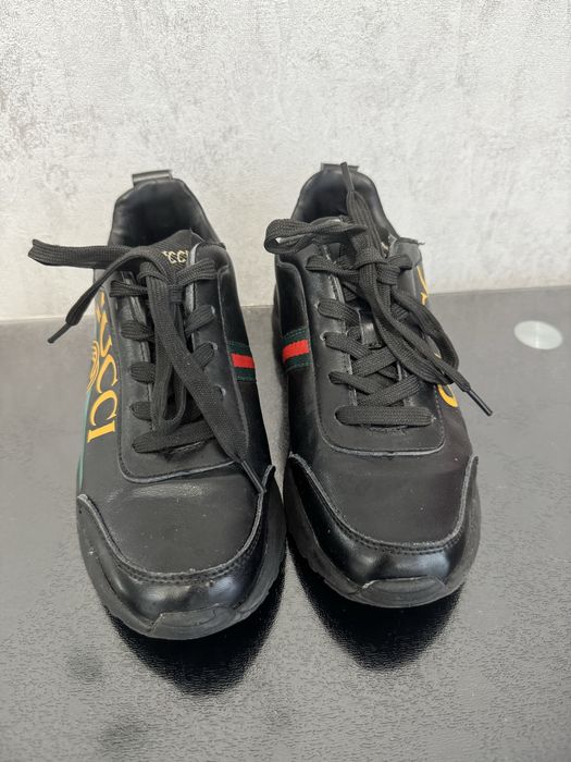 Продам кросівки Gucci