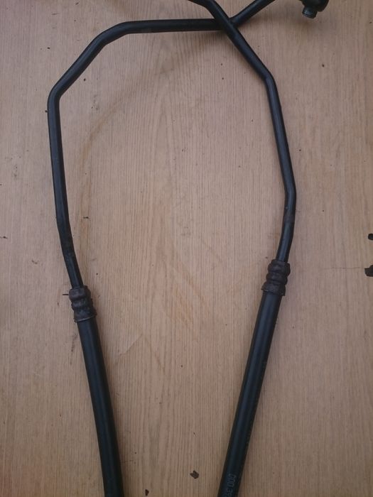 Трубки масляного радиатора шестерни распредвала  подушки опель астра