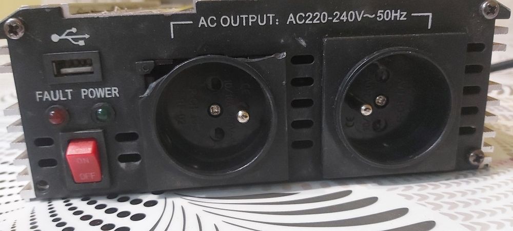 Інвертор  12-220